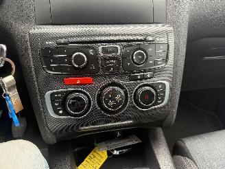 Citroën C4 1.6 HDI picture 18