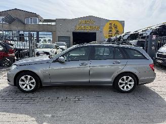 krockskadad bil auto Mercedes C-klasse 180 CDI 2011/5