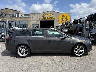 Coche accidentado Opel Insignia 2.0 SPORTS TOURER 2014/12