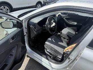 Hyundai I-20 1.2I PLAY picture 6