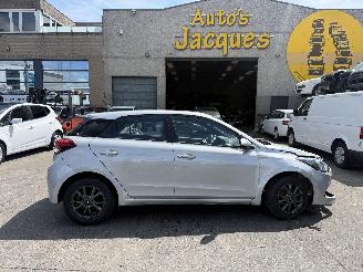Voiture accidenté Hyundai I-20 1.2I PLAY 2017/12