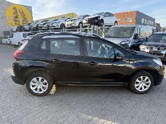 uszkodzony samochody osobowe Peugeot 2008 1.2 PURETEC 2016/6