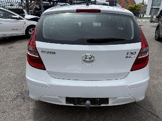 Hyundai I-30  picture 4