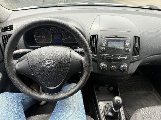 Hyundai I-30  picture 14