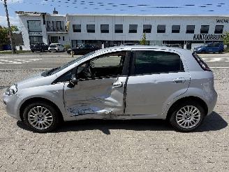 Fiat Punto 1.2I picture 5