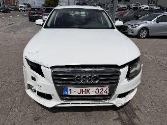 Audi A4 Avant 2.0 TDI picture 3