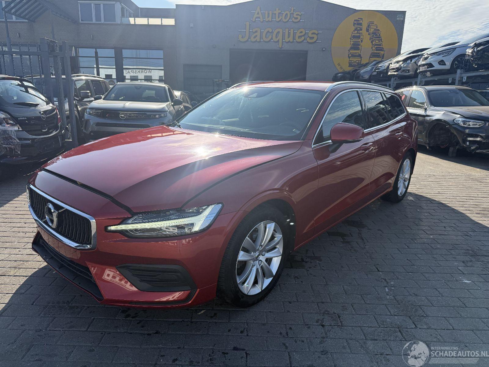 Volvo V-60 2.0 D3 MOMENTUM