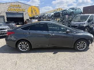 Unfallwagen Hyundai I-40 1.7 CRDI STYLE 2014/10