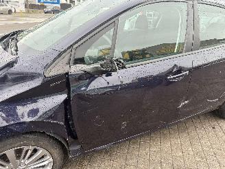 Peugeot 208 1.2 SIGNATURE picture 12