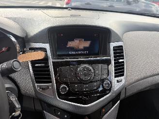 Chevrolet Cruze 1.8I LT SEDAN picture 21