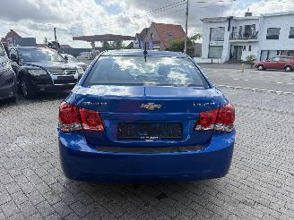 Chevrolet Cruze 1.8I LT SEDAN picture 6