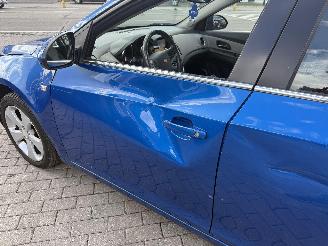 Chevrolet Cruze 1.8I LT SEDAN picture 12