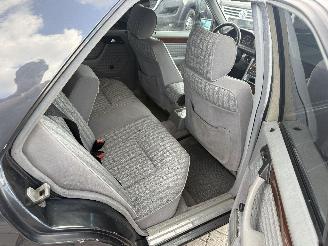 Mercedes 200-serie 124 picture 20