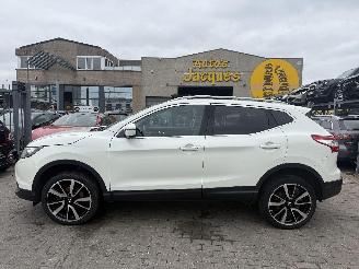 Auto incidentate Nissan Qashqai 1.2 AUTOMAAT 2016/2