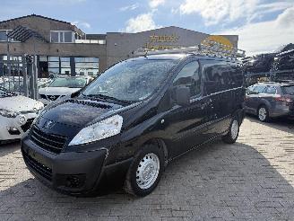 krockskadad bil bedrijf Peugeot Expert 2.0 2015/1