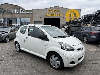 Unfallwagen Toyota Aygo 1.0 2010/12