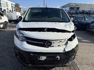 Opel Vivaro 1.5 TURBO C EDITION picture 3
