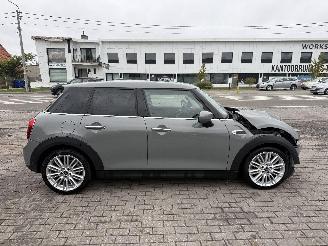 Mini Cooper 1.5 picture 5