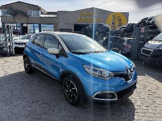 Schadeauto Renault Captur MOTOR PROBLEM 2015/3