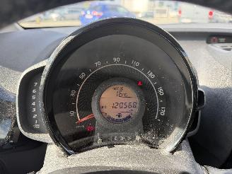 Toyota Aygo 1.0I VVT-I X picture 17