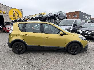 Renault Scenic 1.5 DCI XMOD picture 8