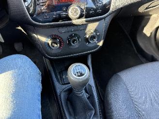 Fiat Punto 1.2I picture 23
