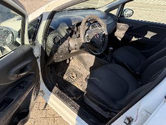 Fiat Punto 1.2I picture 4