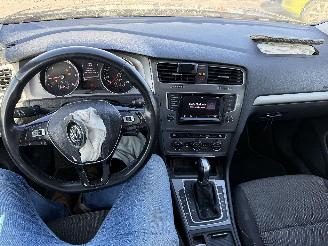 Volkswagen Golf 1.6 TDI AUTOMAT picture 6