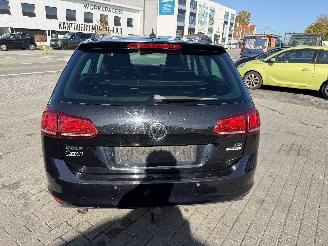 Volkswagen Golf 1.6 TDI AUTOMAT picture 10