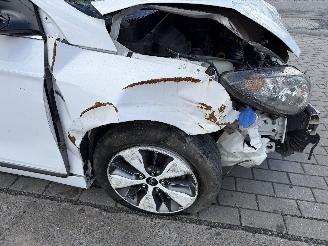 Hyundai Ioniq PLUG-IN HYDBRID picture 13