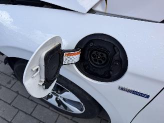 Hyundai Ioniq PLUG-IN HYDBRID picture 11