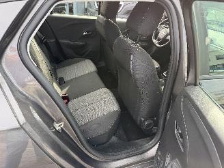 Opel Corsa 1.2I picture 18