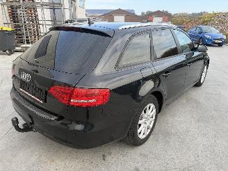 Audi A4 Avant 2.0 TDI picture 6