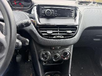 Peugeot 2008 1.2 ACCESS picture 7