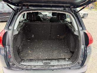 Peugeot 2008 1.2 ACCESS picture 19