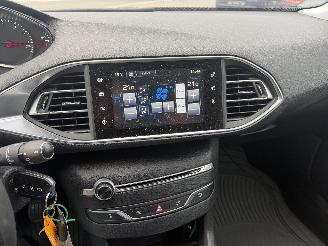 Peugeot 308 1.2 ACTIVE picture 18