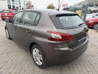 Peugeot 308 1.2 ACTIVE picture 3
