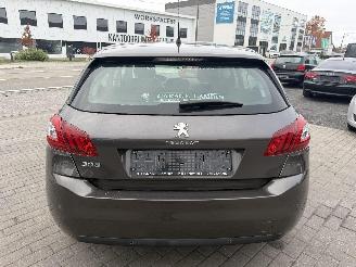 Peugeot 308 1.2 ACTIVE picture 4