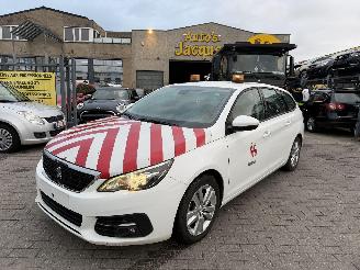 Auto incidentate Peugeot 308 1.2I 2018/12