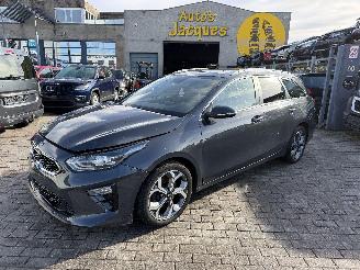 Schadeauto Kia Ceed 1.0 T-GDI 2020/1