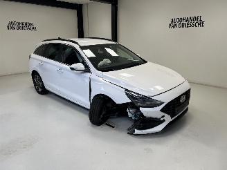 damaged passenger cars Hyundai I-30  2024/9