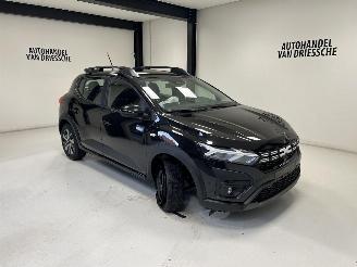 Voiture accidenté Dacia Sandero STEPWAY 2025/5