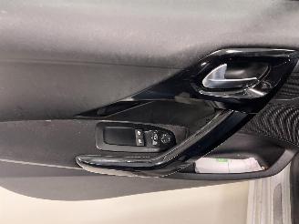 Peugeot 208 STYLE picture 11