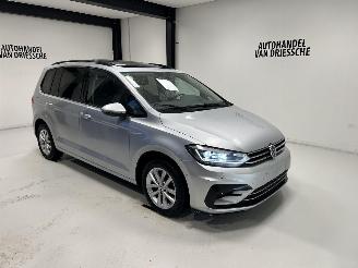 Voiture accidenté Volkswagen Touran DSG+ PANORAMA 2016/10