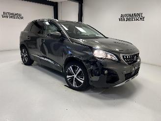 damaged passenger cars Peugeot 3008 AUTOMAAT/ALLURE 2020/12