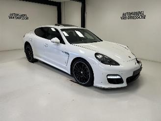 skadebil auto Porsche Panamera  2012/11