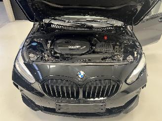 BMW 1-serie M-PACK picture 11