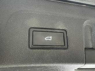 Volkswagen Touran R-LINE /DSG/PANO picture 12