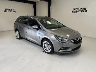 skadebil auto Opel Astra  2016/4