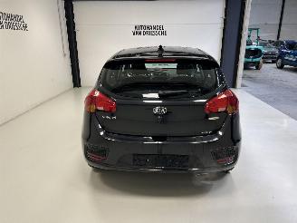 Kia Cee d  picture 4